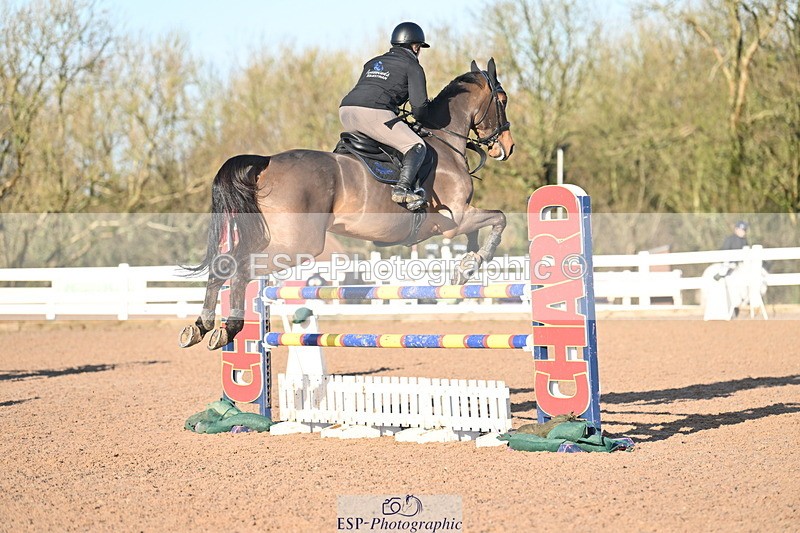 231210A-130800-02494 - Cls 20 Newcomers & 1.10m Open