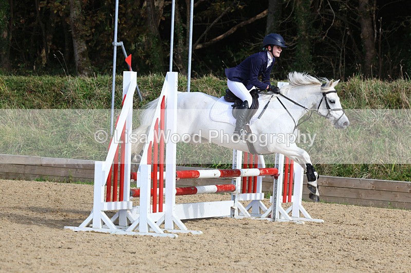 3E7A8204 - Class 4: 70cm open