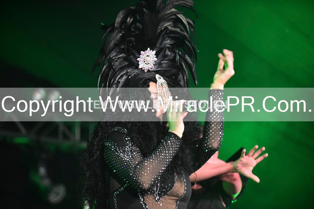 SH4_7000 - The Cher Experience