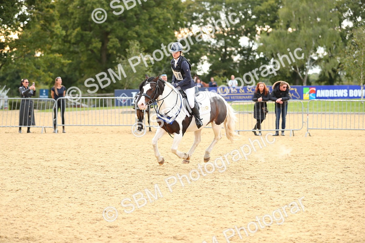 SBM_76192 - J19 - Junior 90cm Supreme Championship