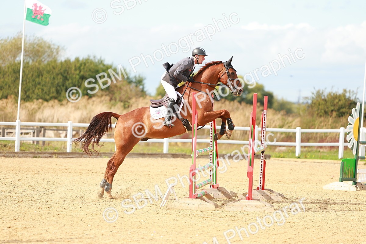 SBM_001744 - Class 4 - Senior Newcomers - 1.10m