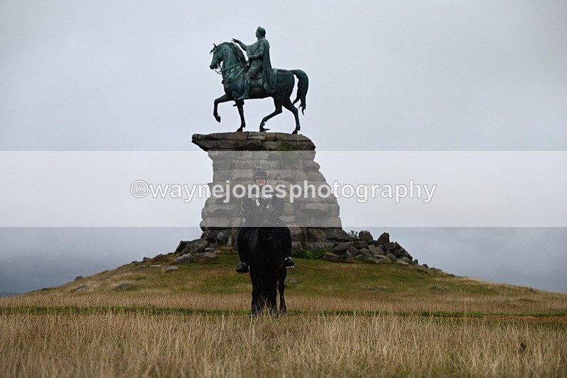 DSC_2168 - Time at Statue 12:13 to 12:32
