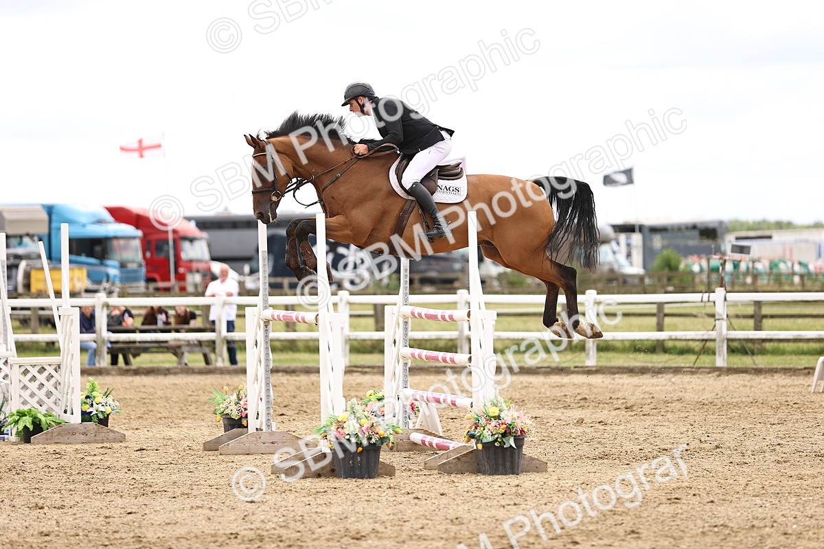 SBM_003689 - Class 22 - Senior Foxhunter 1.20m