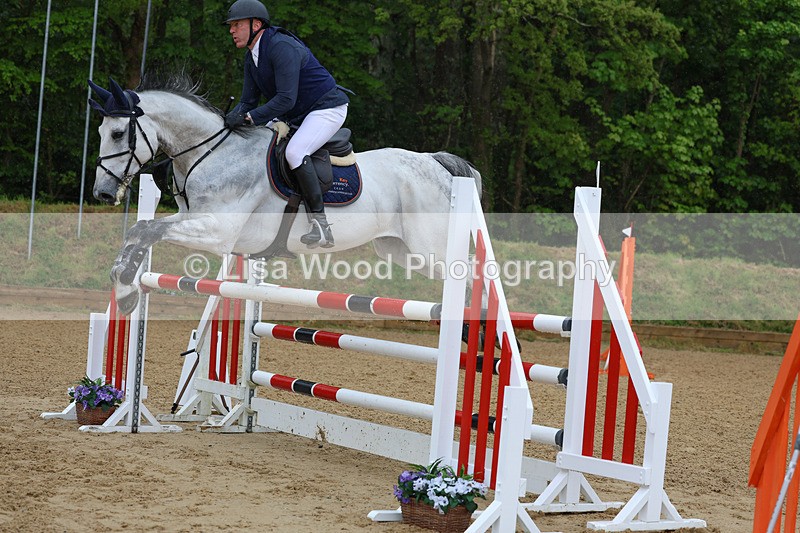 3E7A7276 - Class 7: Senior Newcomers/1.10m open