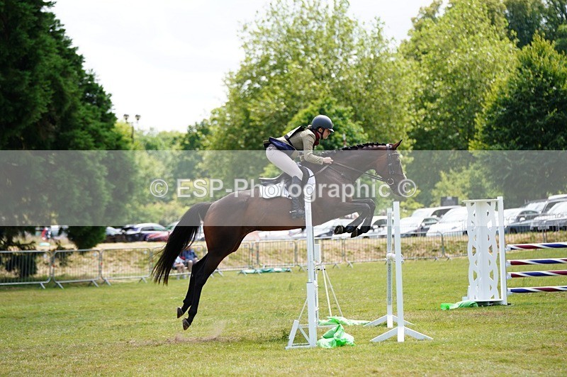 240630X-122346-8224 - 330-Katherine_Jarman-THEQUEENBEE