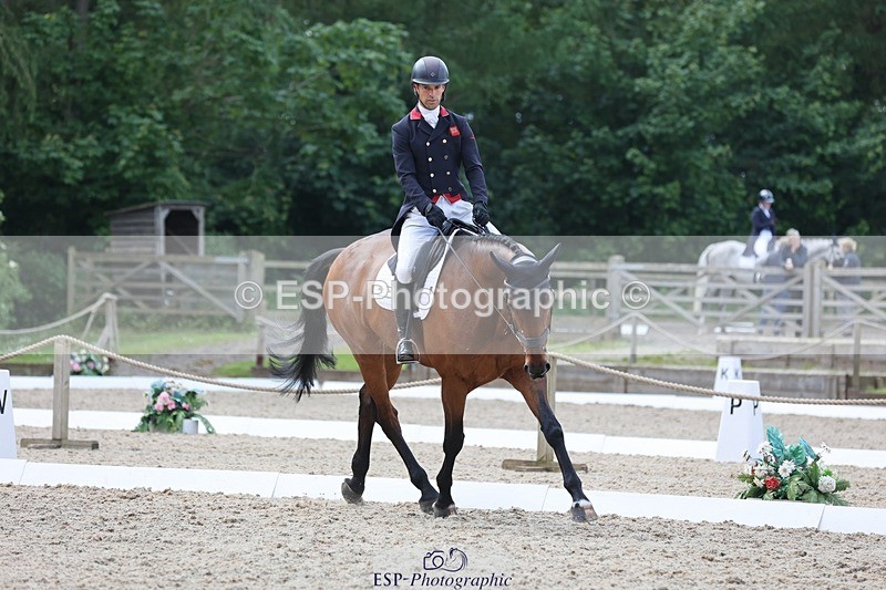240523-134418-02717 - 308-COOLEY_ANYTHING_YOU_LIKE-Harry_Meade