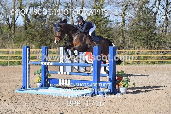 BPP_1716 - CLASS 18 SUN Senior Newcomers/ 1.10m Open