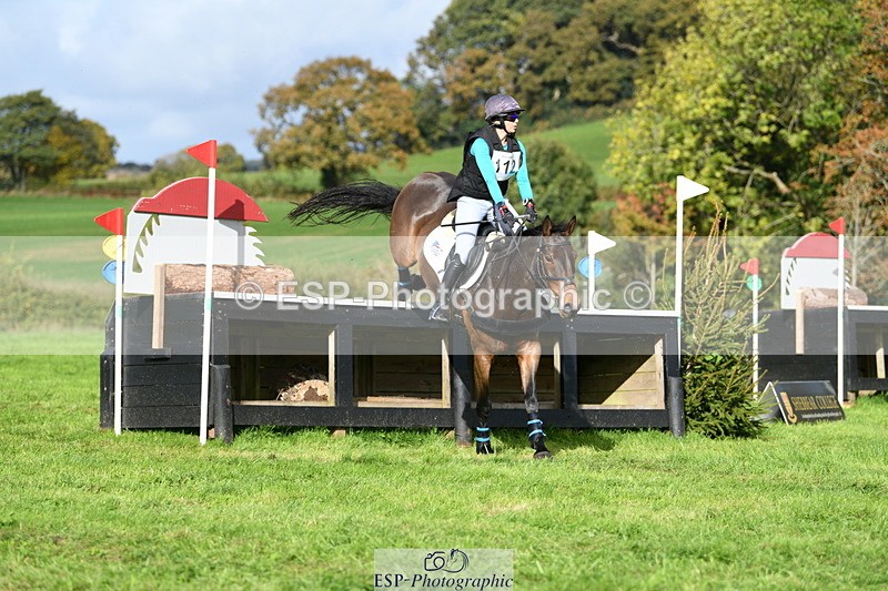 251024A-120625-09162 - B-112-Christina.Wiederkehr