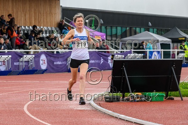 ComMast25-911179 - Track Female Set Two