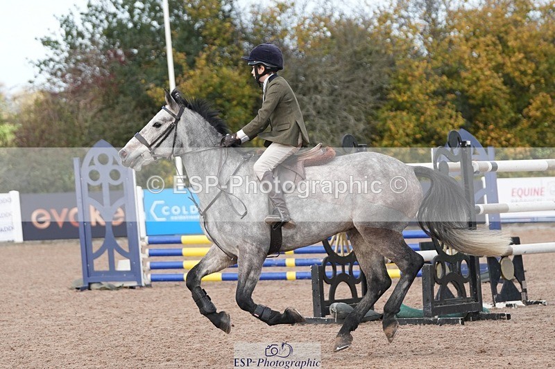 251025-103314-00082 - Cls 1+3 10 Yrs + Pony Intro 70cm