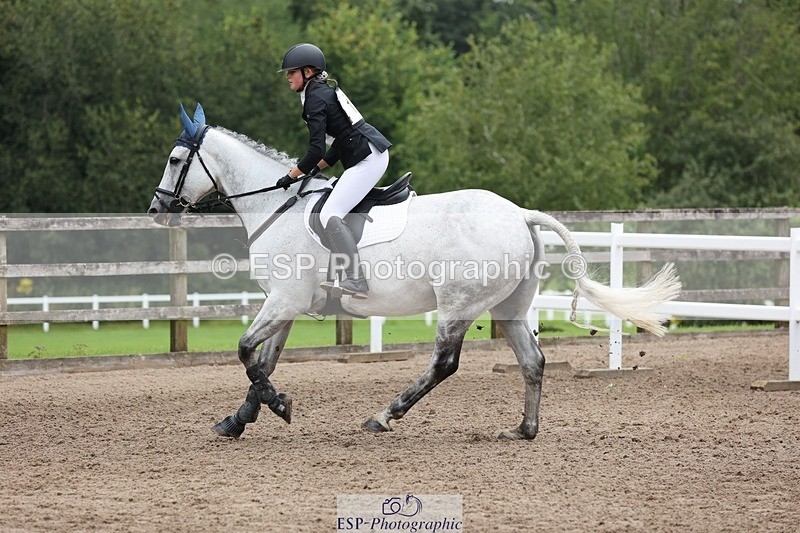 240803-105325-02050 - 017-Caitlyn_Faull-PENNINEVIEW_SUMMER