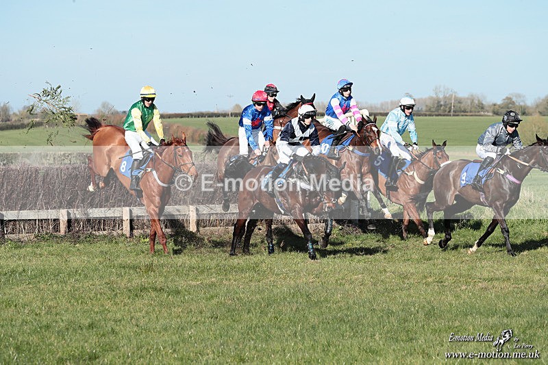 PtP 210326 691 - VWH Cirencester Races 21/03/26