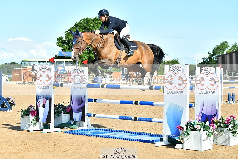 230720A-091754-01648 - Cls 1, 2 Star Small 1.30m