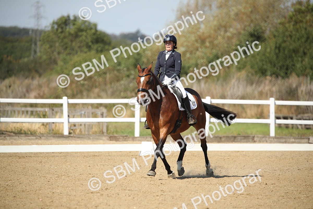 SBM_004984 - Class 11 - Novice 5 - 11.41-12.58