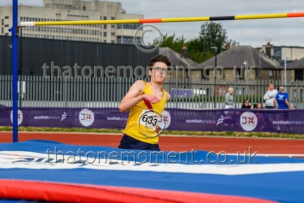 Age25SAT-915324 - Field Male