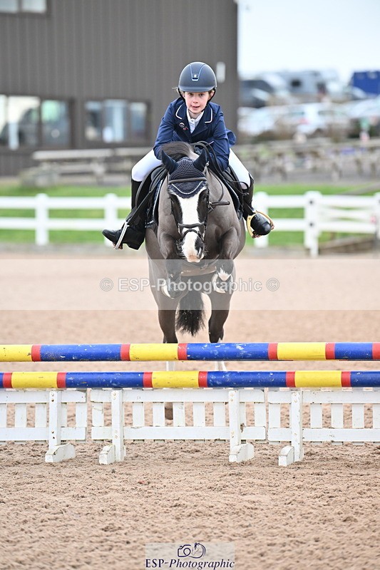 240128A-094940-00111 - Cls 1 Pony Intro 70cm