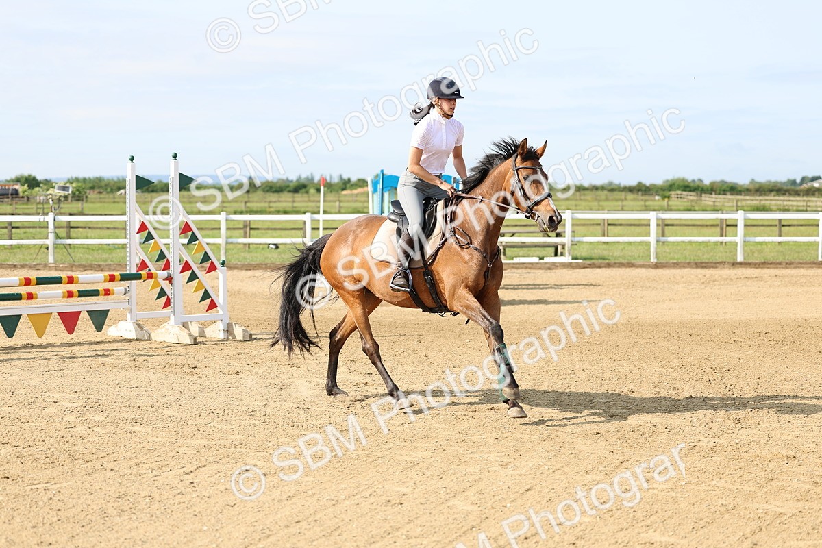 SBM_003783 - Class 15 - Clear Round