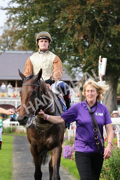 yr09102021r4-49 - Race 4 3.15pm Coral Sprint Trophy Handicap
