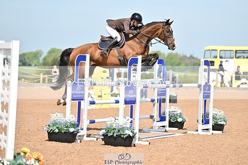 240510A-104931-05112 - Cls 21 Snr 1.20m Open