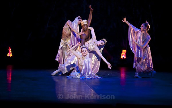  - Nutcracker