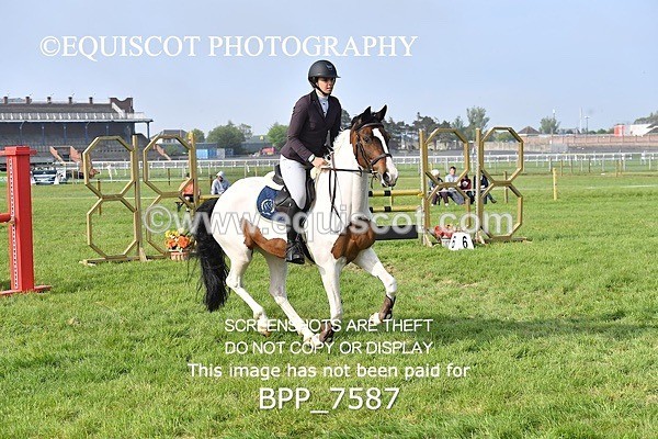 BPP_7587 - CLASS 6 Nisbets Fresh From The Farm & The Golf Inn 1.00m Amateur Championship