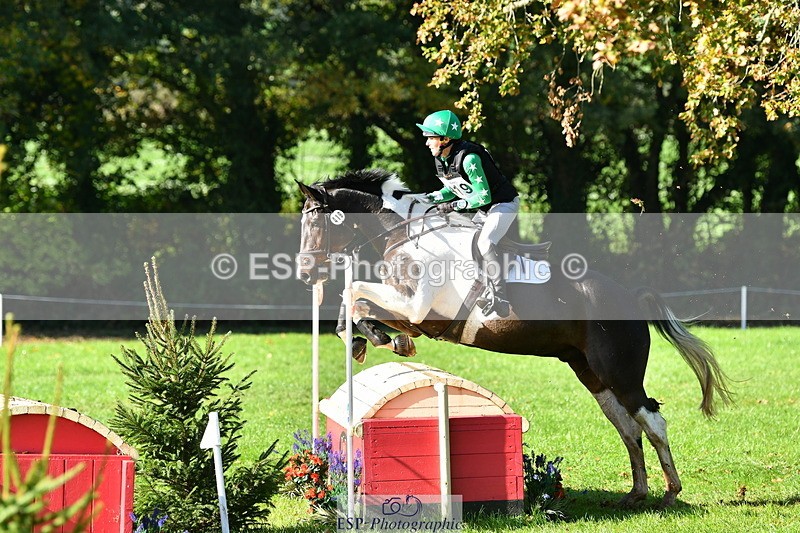 251025A-122405-19640 - F-419-Helen.du.Heaume