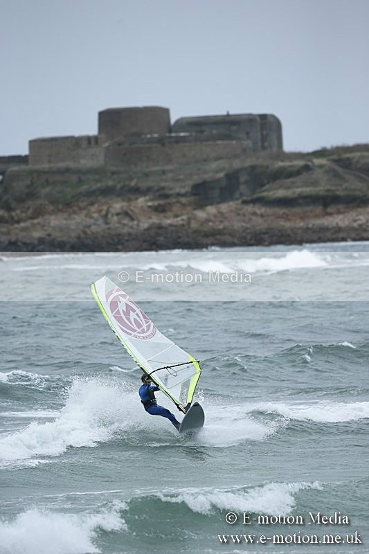 WS 150913-187 - Windsurfing