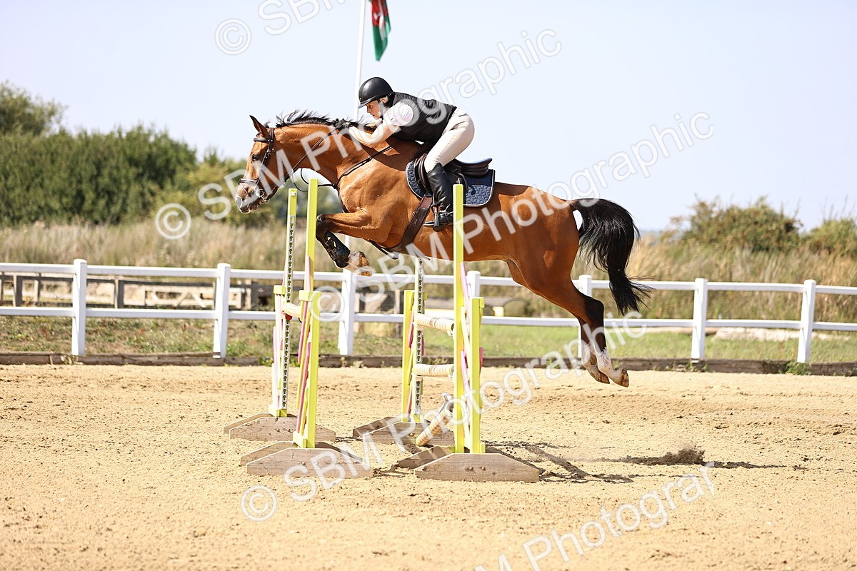 SBM_006896 - Class 13 - Senior Newcomers - 1.10m