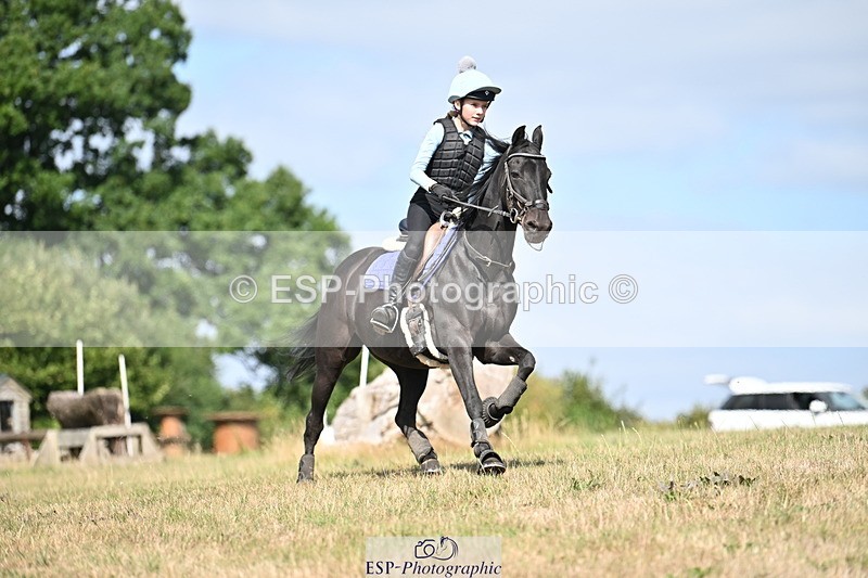 250821B-105322-00187 - Group B - Danielle