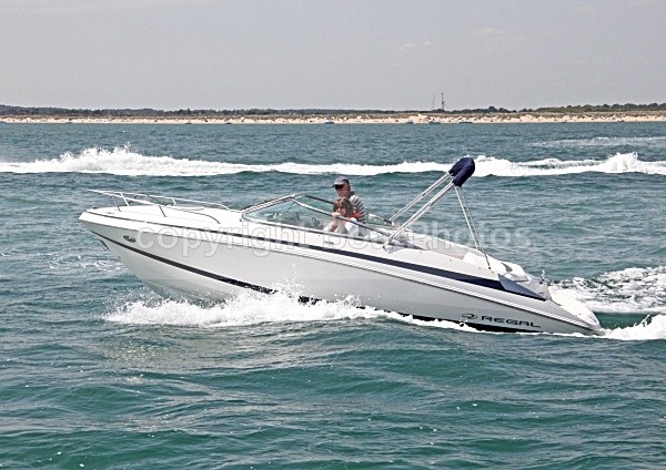 090524 BLUE IMG_2316 - Motorboats - Open