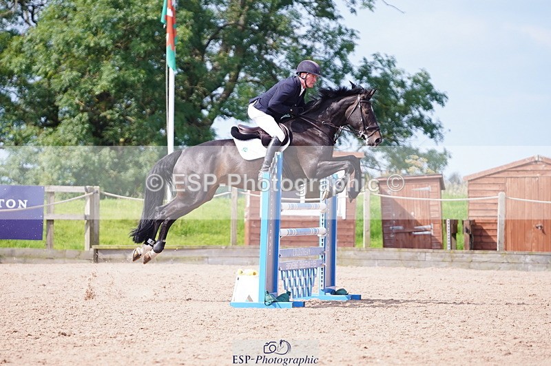 240802A-101740-03555 - Cls 15 Foxhunter