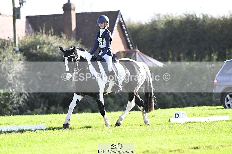 241025-142916-09659 - 387-Kelly.Knockaert-PIPER.II