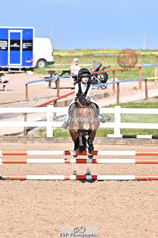 250513-161114-00177 - Clr Rnd & 60cm