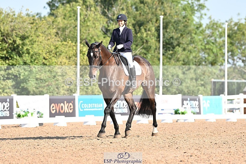 250816-091947-02586 - 112-Carmen.ShahAnnsfort.Lance