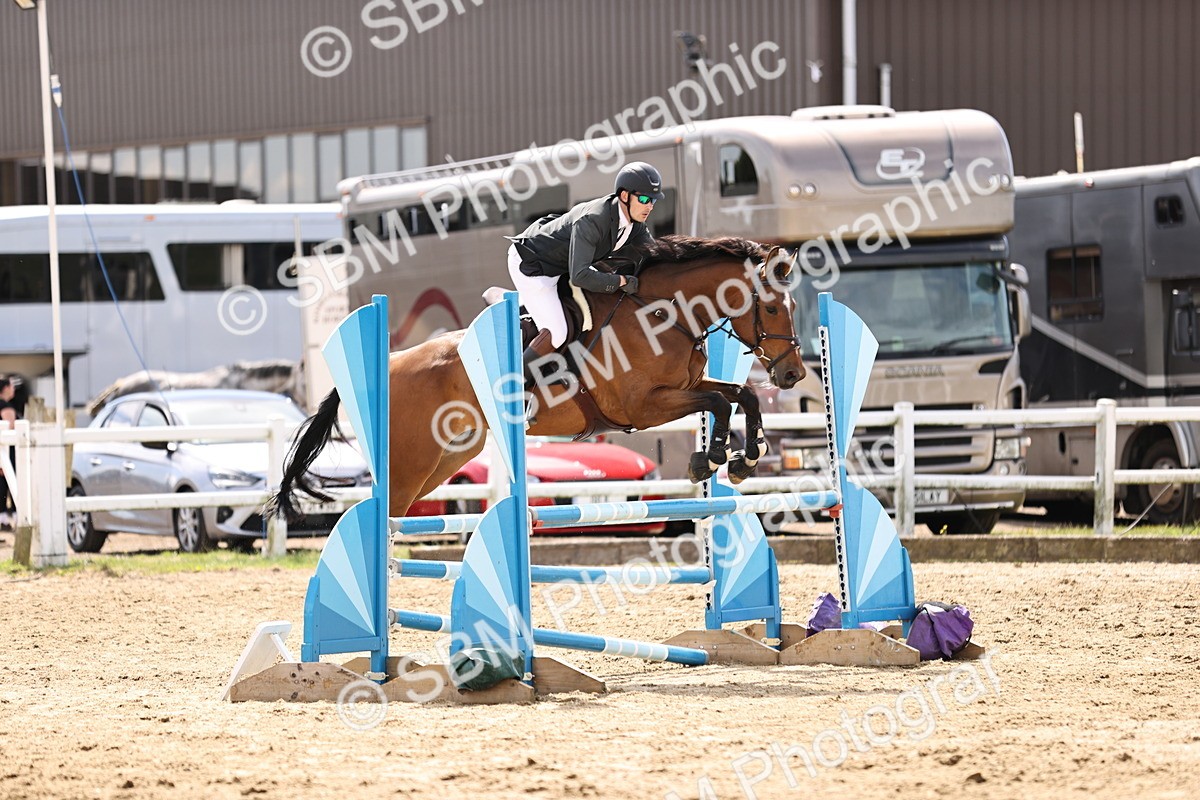 SBM_002240 - Class 9 - Senior British Novice - 90cm