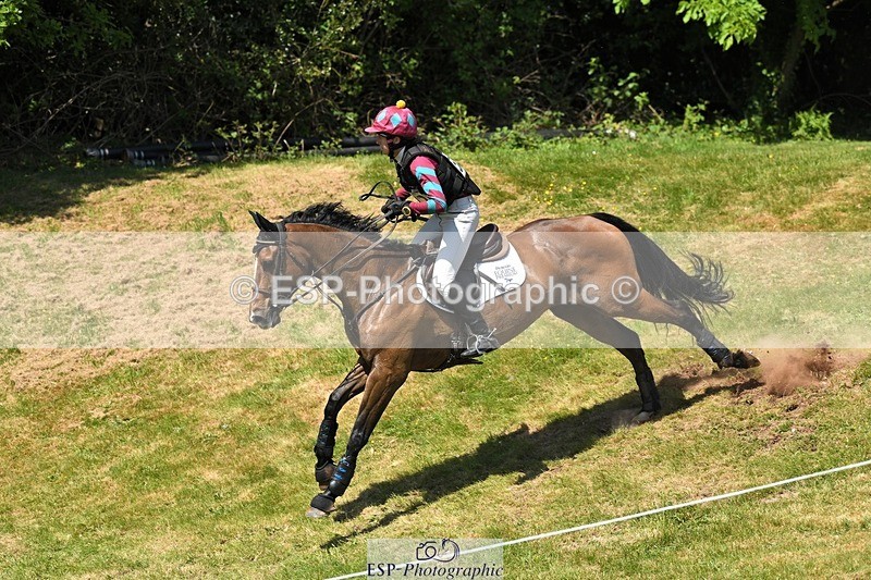 230527-143815-10521 - 352-TEQUILA_SUNRISE-Pippa_Taylor-XC