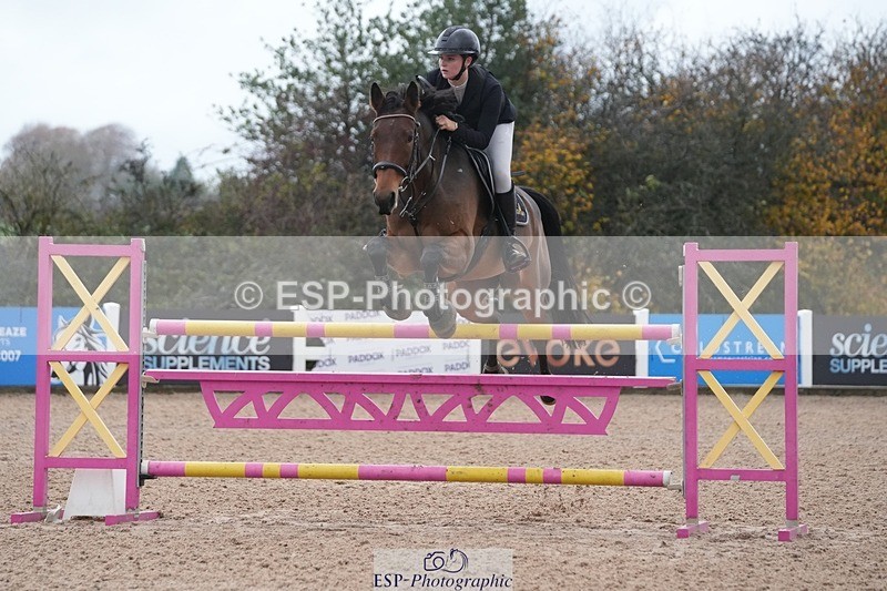 251107-130103-01042 - Cls 6 Foxhunter and 1.20m Open