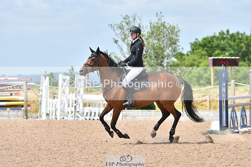 240609A-113905-04662 - Cls 17 Snr 1.05m Open