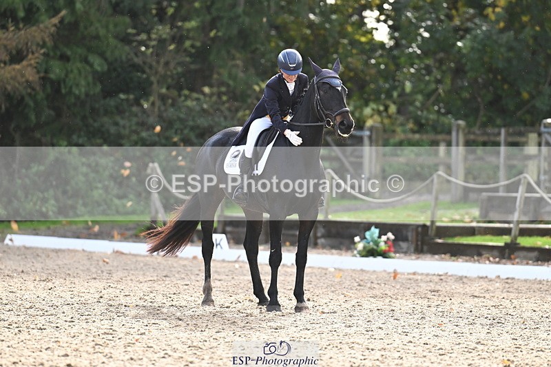 251023A-151128-05689 - B-162-Elle.Slack