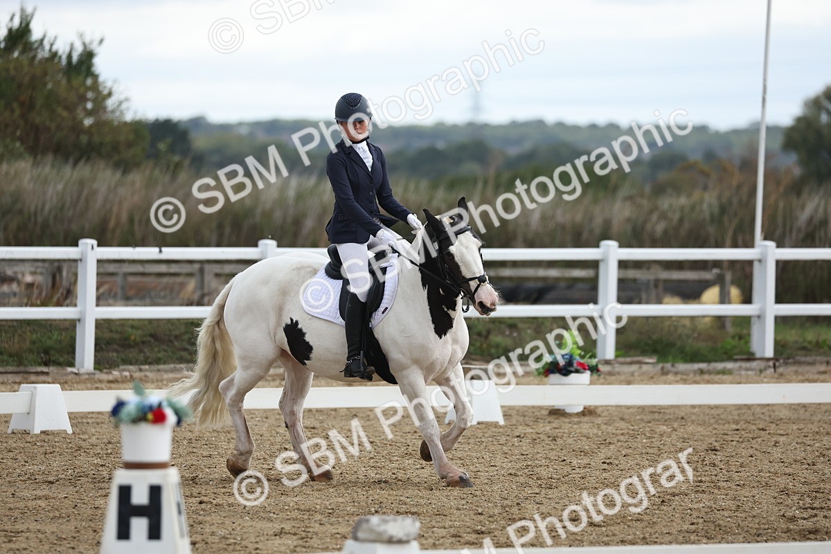 SBM_004220 - Class 8 - Novice 3 Champs