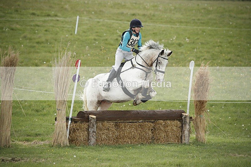 BVHT 140517  NXC -135 - Class 2 XC Novice 14/05/17