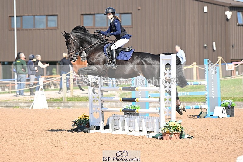 240913A-110955-03821 - Cls 14 Snr Newcomers