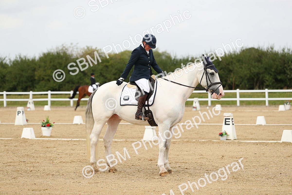 SBM_017638 - Class 13 - Novice 23 - 14.27-15.16