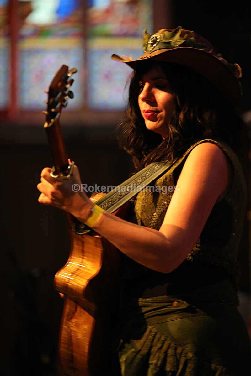 FOLK N BLUES-357 - FOLK and BLUES SEPT 2022