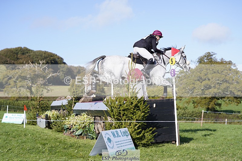 241025-111308-06216 - 014-Lizzie.Luxton-ST.TROPEZ