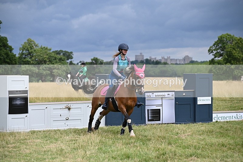 WJ6_2724 - Time at Jump 11:06 to 11:40