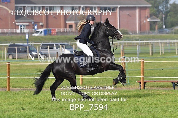 BPP_7594 - CLASS 6 Nisbets Fresh From The Farm & The Golf Inn 1.00m Amateur Championship