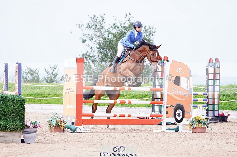 240803A-105634-07318 - Cls 29 Snr Foxhunter