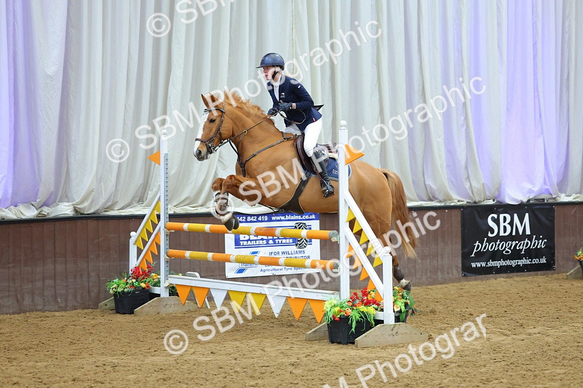SBM_010153 - Class 21 - Nupafeed Supplements Senior Discovery/ 1m Open - First Round (1.00m)