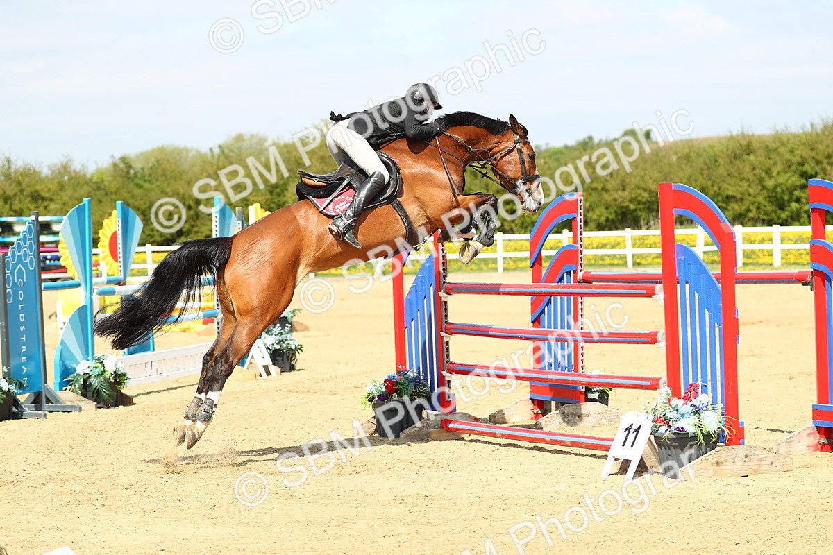 SBM_001281 - Class 5 - Senior Foxhunter 1.20m